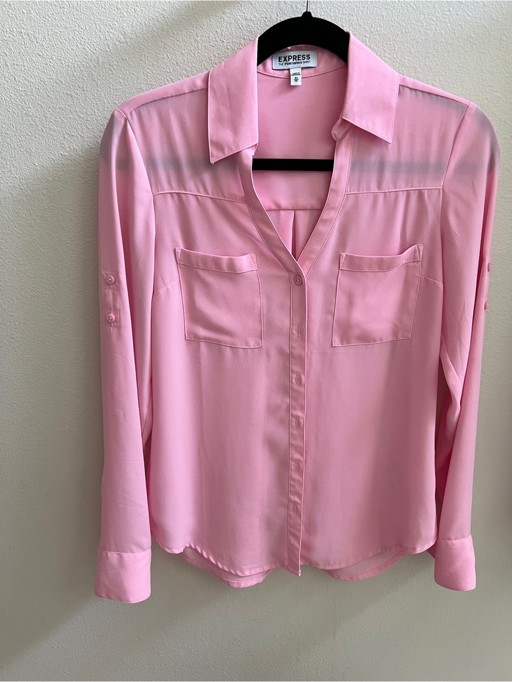 Express Pink Long-Sleeve Button-Front Portofino Blouse